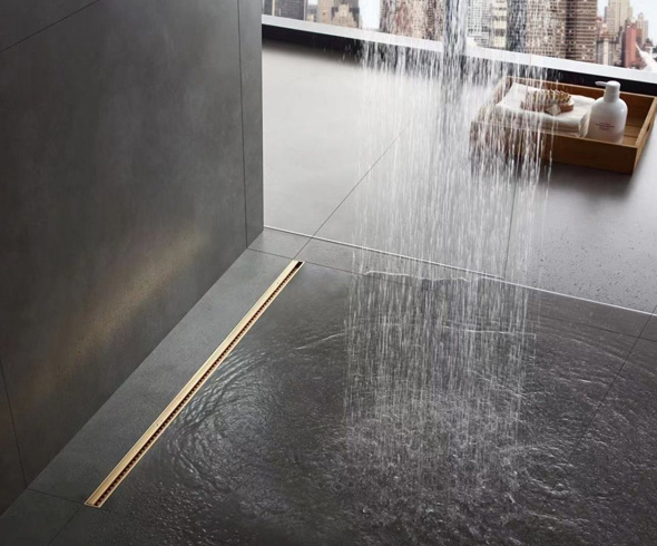 Low profile stainless steel floor drain